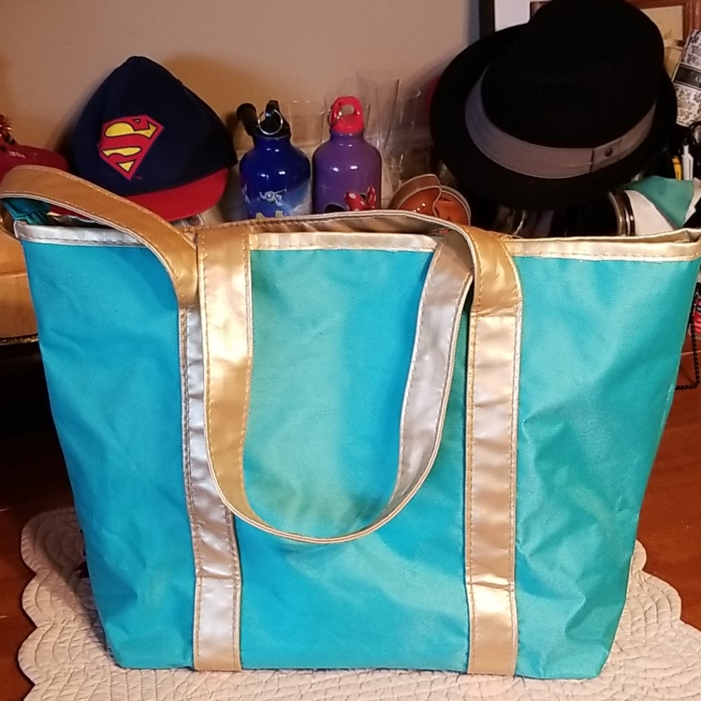 New Directions Tote. NWOT. - Picture 2 of 9